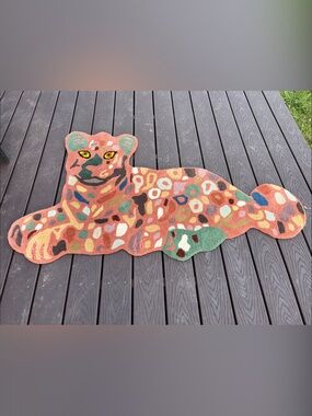 Tibetan Cougar Oushak Rug with Colorful Marks (NWOT)